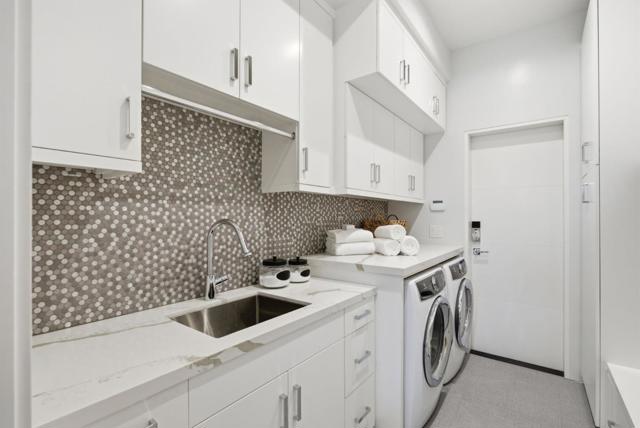 1669 Whitham Avenue, Los Altos CA: https://media.crmls.org/mediaz/46f76682-3496-4831-b1aa-6c69928393c7.jpg