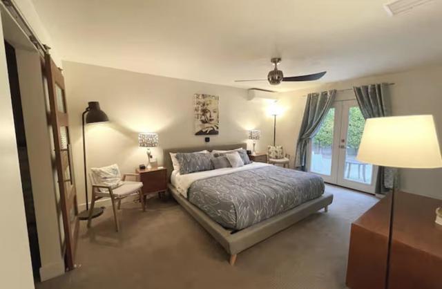 1375 S Calle Rolph, Palm Springs CA: https://media.crmls.org/mediaz/46f87f17-ce1d-4bb7-89c2-a82e135aaa50.jpg