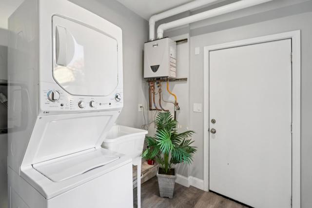 3000 26th Street, San Francisco CA: https://media.crmls.org/mediaz/46fa4d20-9b69-4351-9735-996a9f801976.jpg