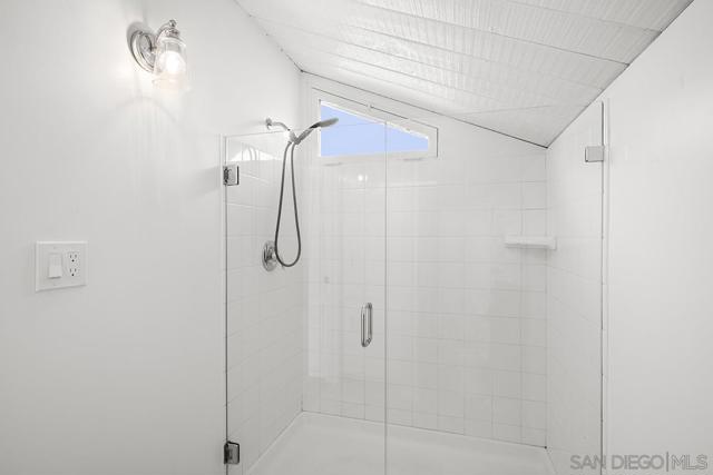 4316 Haines St, San Diego CA: https://media.crmls.org/mediaz/46fb377b-d49b-4cbb-826f-0645d0a1a9bf.jpg