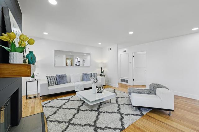 500 La Casa Avenue, San Mateo CA: https://media.crmls.org/mediaz/46fc499d-fc12-4be1-92a9-59ead89bec42.jpg