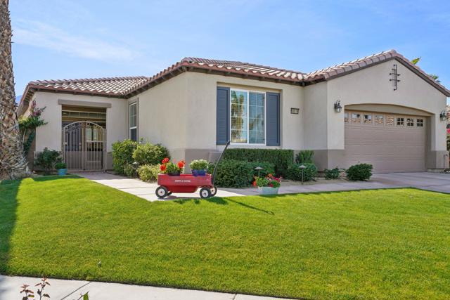 60519 Lace Leaf Court, La Quinta CA: https://media.crmls.org/mediaz/46fc7667-2669-491f-bef0-9c4ac07bae6b.jpg