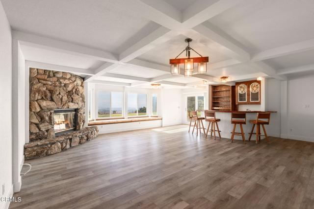 Detail Gallery Image 3 of 56 For 1020 via Cielito, Ventura,  CA 93003 - 4 Beds | 3 Baths