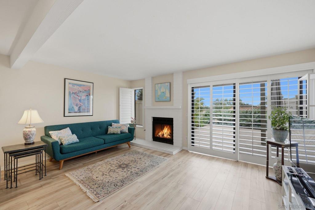 957 Fir Tree Pl. - photo 4