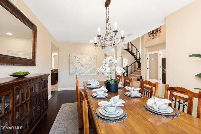 32711 Wellbrook Drive, Westlake Village CA: https://media.crmls.org/mediaz/46fed33c-5b76-4ed8-a310-0597503630b5.jpg