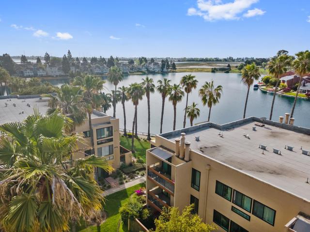 918 Beach Park Boulevard, Foster City CA: https://media.crmls.org/mediaz/46fed6f7-1160-4e57-967c-1fa8b586bb69.jpg