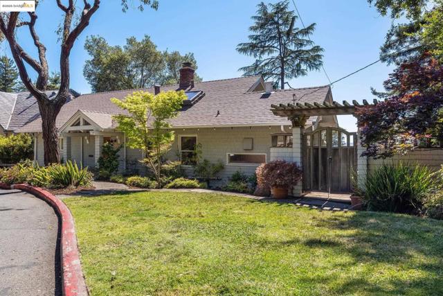 2671 Shasta Rd, Berkeley CA: https://media.crmls.org/mediaz/46ff1c37-d98a-493d-be3b-59c3388bbe77.jpg