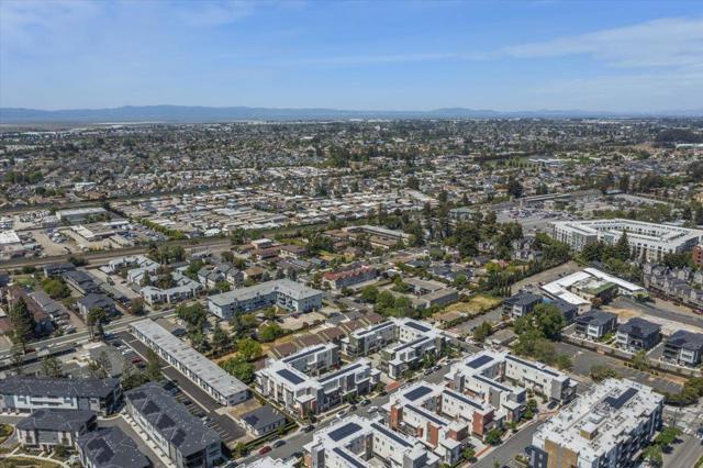 29333 Hub Court, Hayward CA: https://media.crmls.org/mediaz/46ff45bf-d6a7-4c41-987c-ca3a31b21dbc.jpg