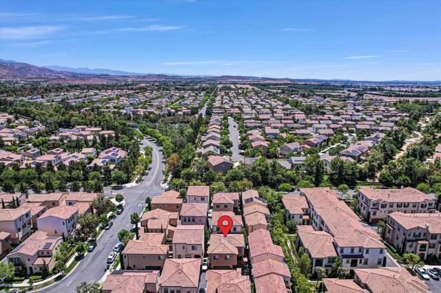 71 Kestrel, Irvine CA: https://media.crmls.org/mediaz/46ff4fcd-142e-4032-91d0-a43a61a316b7.jpg