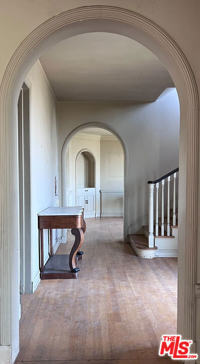 3775 Amesbury Road, Los Angeles CA: https://media.crmls.org/mediaz/46ffe338-218f-4347-880d-fa63d5540099.jpg