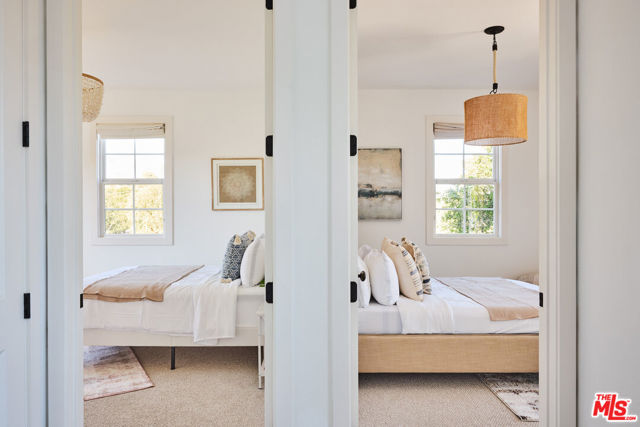 28830 Hampton Place, Malibu CA: https://media.crmls.org/mediaz/46ffef5b-395d-45ee-8846-de0c0e45e8e2.jpg