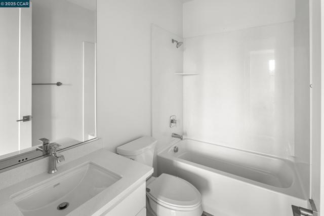2818 Chattleton Lane, San Pablo CA: https://media.crmls.org/mediaz/4700762f-c142-45bc-ac1d-53c2e8536c21.jpg