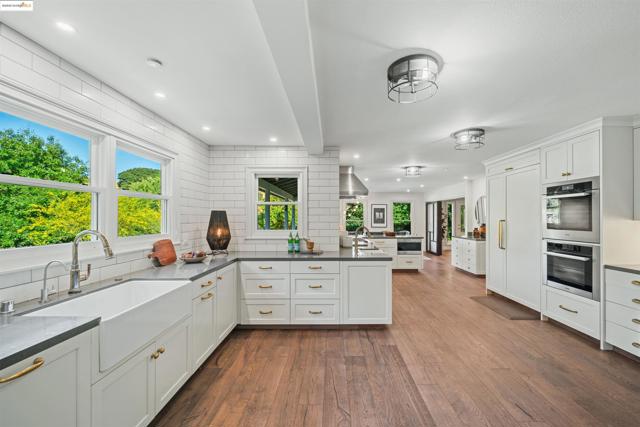 300 Rancho de Maria, Martinez CA: https://media.crmls.org/mediaz/4700ace5-3099-4e85-960d-e69d378f6da1.jpg