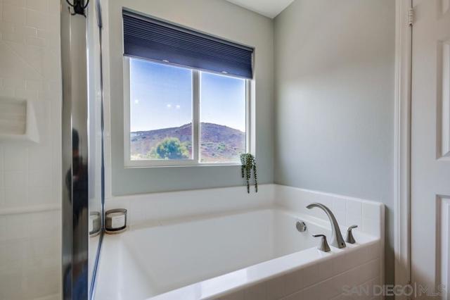 13216 Cuyamaca Vista Dr, Lakeside CA: https://media.crmls.org/mediaz/4700ae7c-91b7-40e0-b00e-e92d6c16df0a.jpg