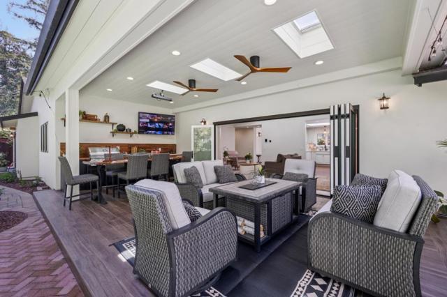 830 Monte Rosa Drive, Menlo Park CA: https://media.crmls.org/mediaz/47014632-74bd-4d40-90a6-59762e896b66.jpg