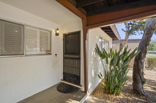 Detail Gallery Image 6 of 39 For 244 Carter, El Cajon,  CA 92020 - 3 Beds | 1/1 Baths
