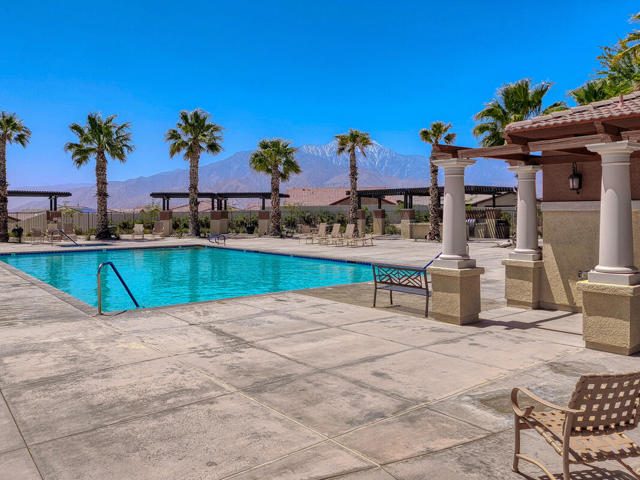 62742 N Crescent Street, Desert Hot Springs CA: https://media.crmls.org/mediaz/470268c6-083c-4cae-a8d4-98fa437d7808.jpg