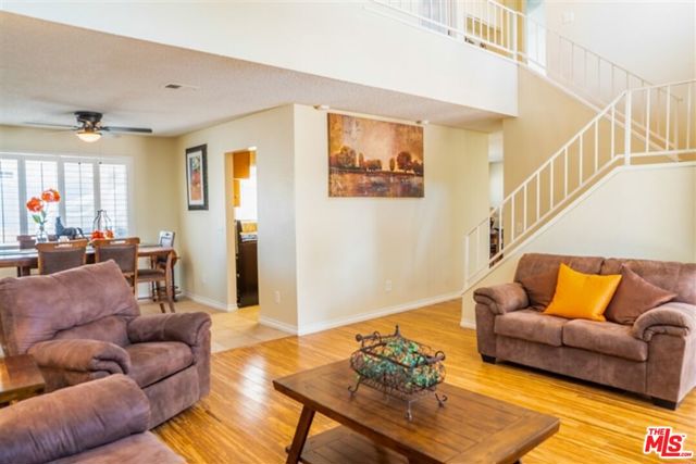 37411 Sheffield Drive, Palmdale CA: https://media.crmls.org/mediaz/47036e99-4018-4e49-bf3c-3870ff8d25ca.jpg