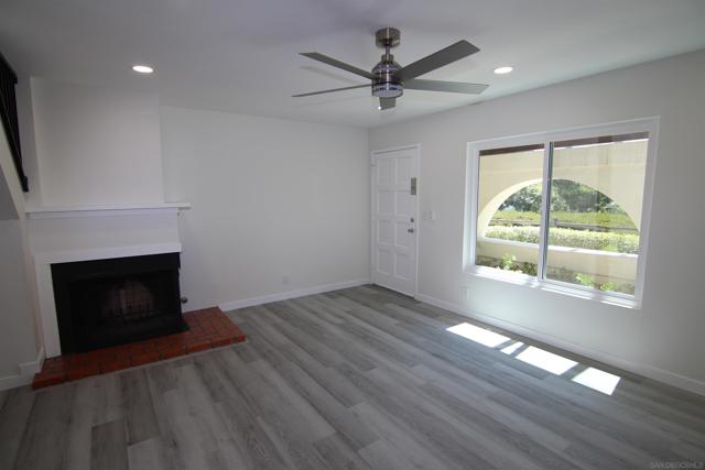 9793 Caminito Cuadro, San Diego CA: https://media.crmls.org/mediaz/47038fec-4785-4058-b42c-d8c6a1455b57.jpg