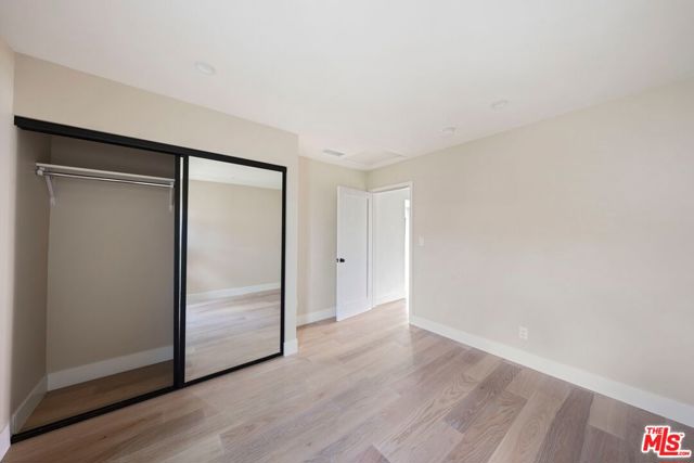 4718 Gaviota Avenue, Long Beach CA: https://media.crmls.org/mediaz/4704b955-ae07-4a70-a4e3-d963934c2ca6.jpg