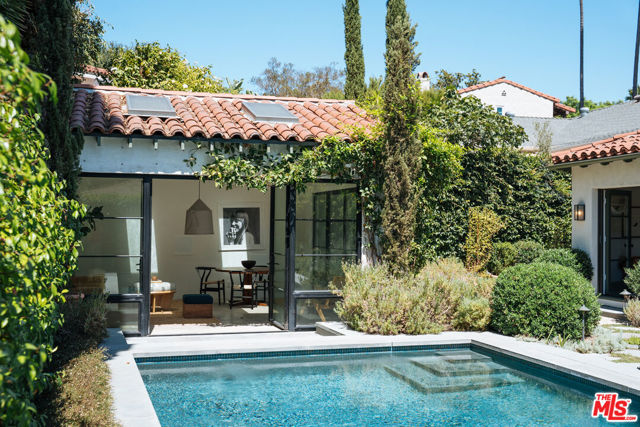3431 Lambeth Street, Los Angeles CA: https://media.crmls.org/mediaz/4705556e-e981-4172-9231-59ea926e99a7.jpg