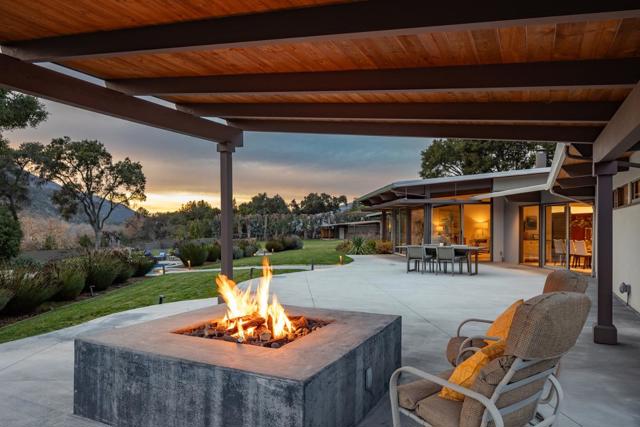 332 W Carmel Valley Road, Carmel Valley CA: https://media.crmls.org/mediaz/4705fc13-4108-4adc-b187-345b83514dc7.jpg