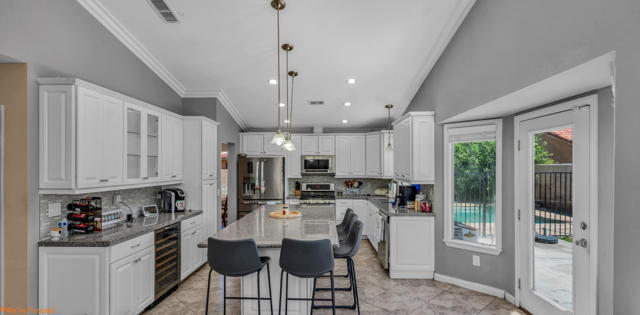 Image 8 of 34 For 81393 Avenida Gaviota
