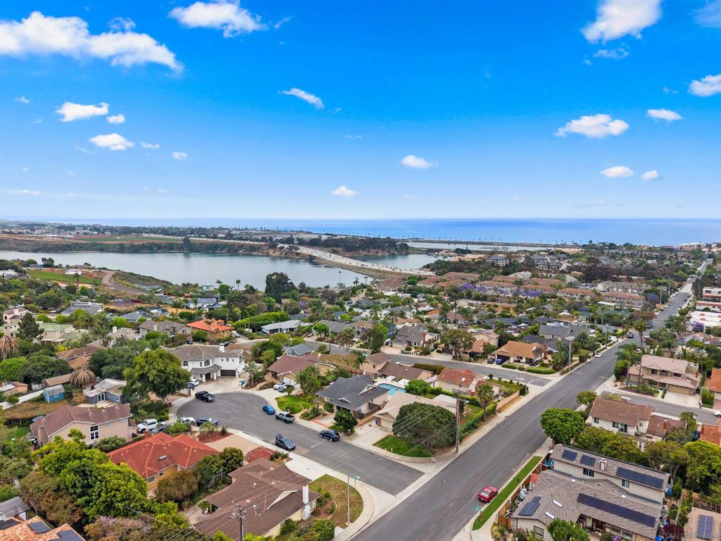 MLS #250030162SD img 13