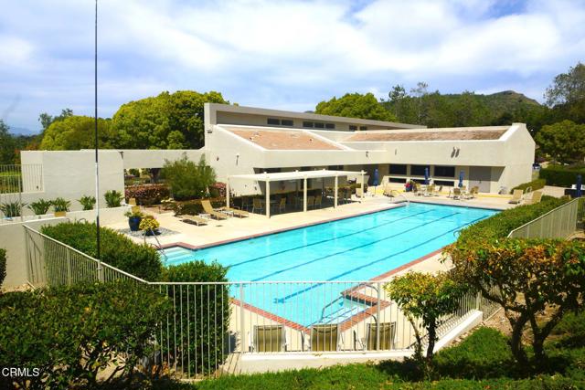 6464 San Como Lane, Camarillo CA: https://media.crmls.org/mediaz/47094a00-7b47-4d65-9df4-37d8ec70a5b4.jpg