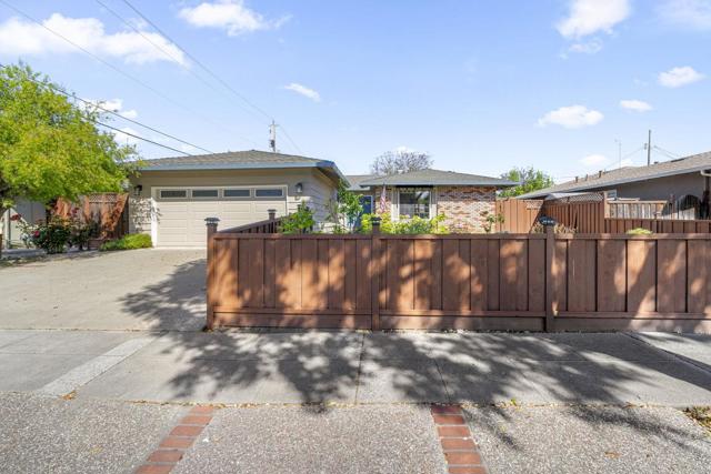 6110 Larios Way, San Jose CA: https://media.crmls.org/mediaz/47099361-0df7-411c-814c-248efe0821da.jpg