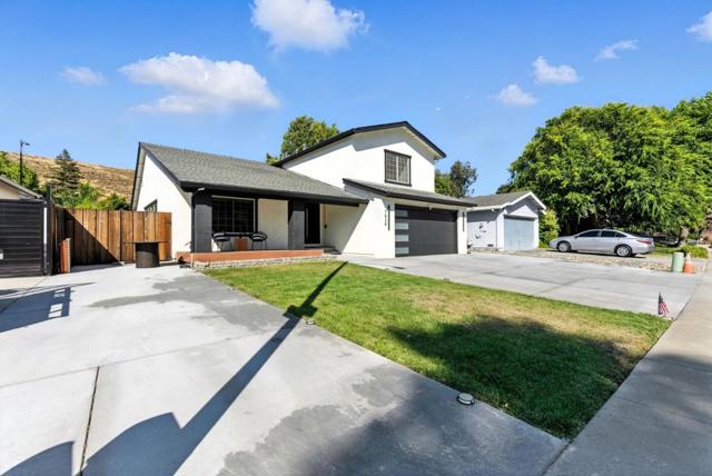 7528 Phinney Place, San Jose CA: https://media.crmls.org/mediaz/4709e6c6-ab78-4e97-be5f-0e61c65d4684.jpg