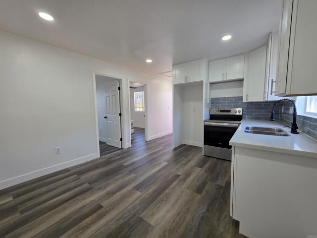 Detail Gallery Image 10 of 23 For 2040 Earl St #B,  San Diego,  CA 92113 - 2 Beds | 1 Baths