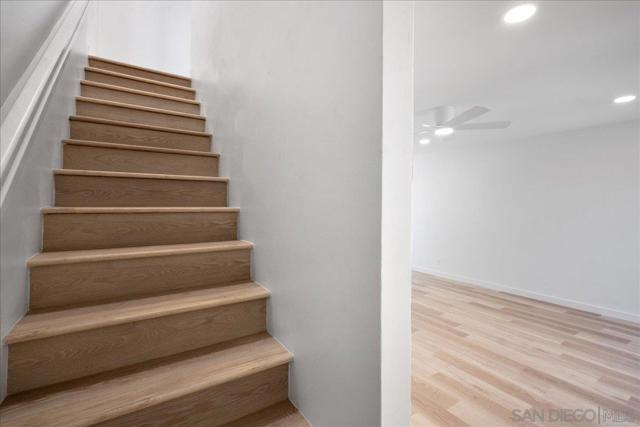 955 Postal Way, Vista CA: https://media.crmls.org/mediaz/470c418c-812c-4cb9-bc29-dee89522a444.jpg