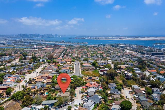 3428 Quimby St, San Diego CA: https://media.crmls.org/mediaz/470c47e3-72a5-422c-82d7-fa889793dac2.jpg
