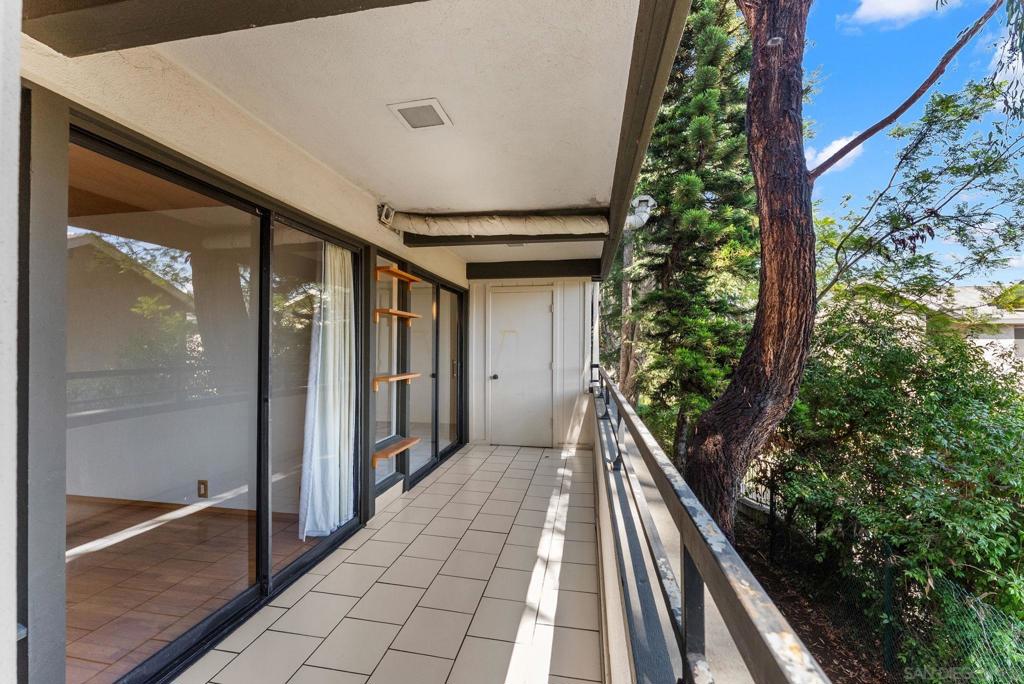 MLS #250039179SD image #17