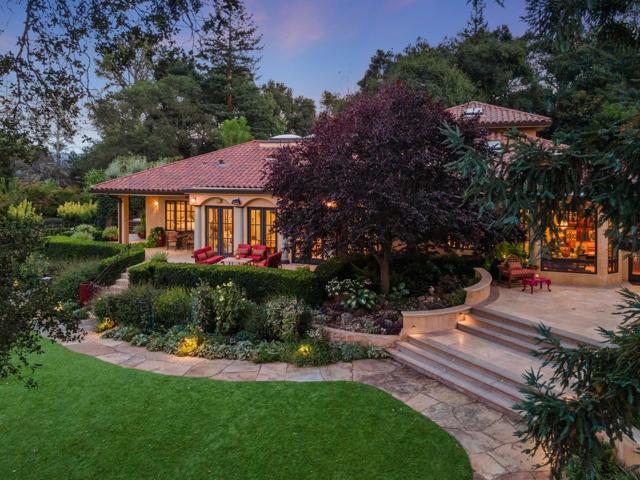 21106 Brush Road, Los Gatos CA: https://media.crmls.org/mediaz/470d5663-3fd1-4235-9e42-81cdd96468c0.jpg