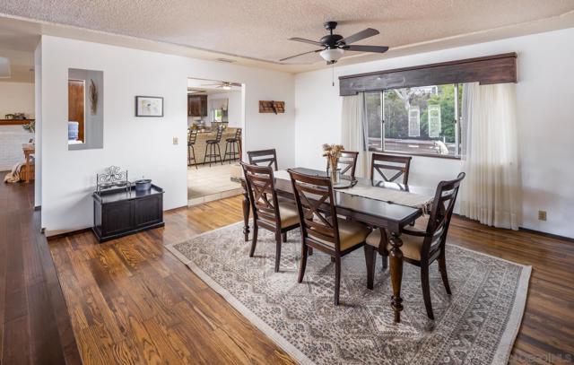 17665 Highway 67, Ramona CA: https://media.crmls.org/mediaz/470f0203-f770-460d-8e88-e624438cee13.jpg