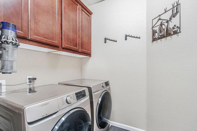 10436 Albert Drive, Stockton CA: https://media.crmls.org/mediaz/470f5d5f-261b-4bbb-89a0-8f152bf1f7e1.jpg