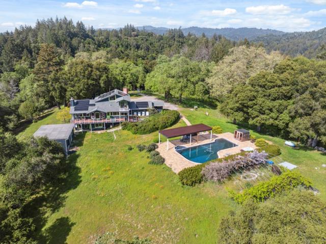240 Buck Knoll Road, Boulder Creek CA: https://media.crmls.org/mediaz/470fa77c-64ca-4645-abc5-3d0a10f420c6.jpg