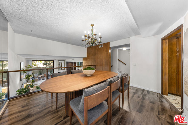 4360 Glencoe Avenue, 5 photo 8