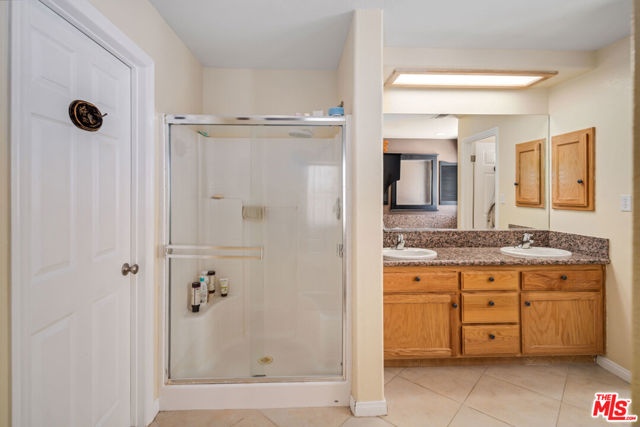 9999 Del Sol Avenue, Phelan CA: https://media.crmls.org/mediaz/471131b6-1221-4364-a009-fd7de180084b.jpg