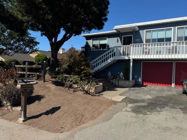 3029 Lasuen Drive, Carmel CA: https://media.crmls.org/mediaz/47128725-ae14-4b2a-9de3-a030a3305c64.jpg