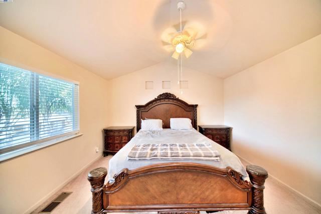 4516 Old Mill Ct, Salida CA: https://media.crmls.org/mediaz/4712c89b-17d6-4c97-b6e9-95615f172b6b.jpg