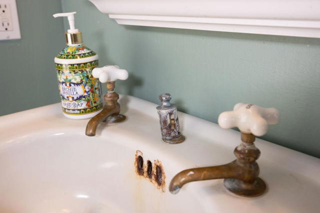 Image 30 of 62 For 393 Stage Road