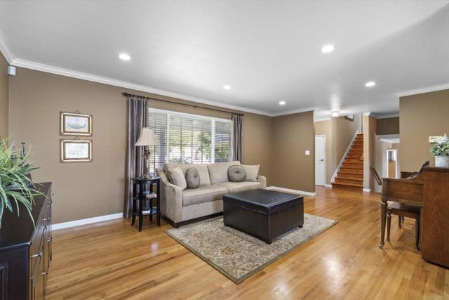 488 Churchill Park Drive, San Jose CA: https://media.crmls.org/mediaz/4714cd42-81ef-46da-9343-2b3803be0a0a.jpg