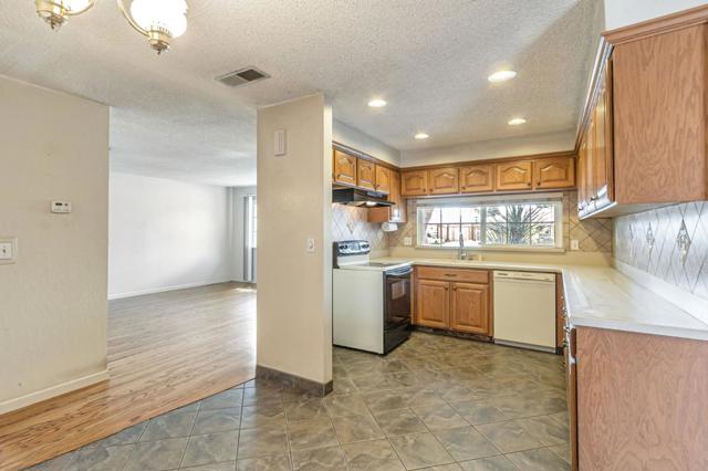 4776 Minas Drive, San Jose CA: https://media.crmls.org/mediaz/4714ddf9-dd17-499c-a978-a3ab27014cc1.jpg