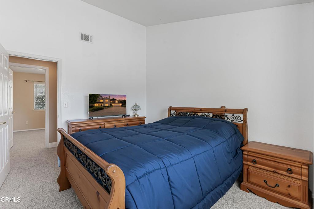 https://media.crmls.org/mediaz/47154ac1-9be6-49a9-b847-ebcc0673f343.jpg?preset=X-Large