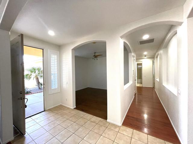81449 Avenida Romero, Indio CA: https://media.crmls.org/mediaz/4715ae33-a980-4ae9-a1e7-b9204ab5f3fe.jpg
