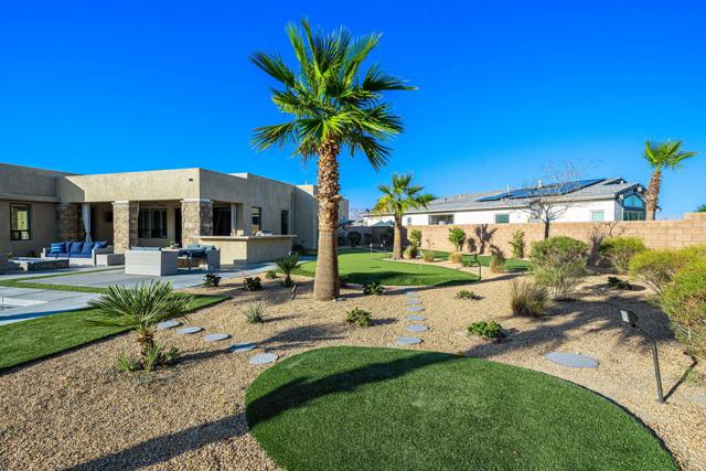 74425 Zeppelin Drive, Palm Desert CA: https://media.crmls.org/mediaz/4715c779-8040-4190-860b-5d6c04f7fa7c.jpg