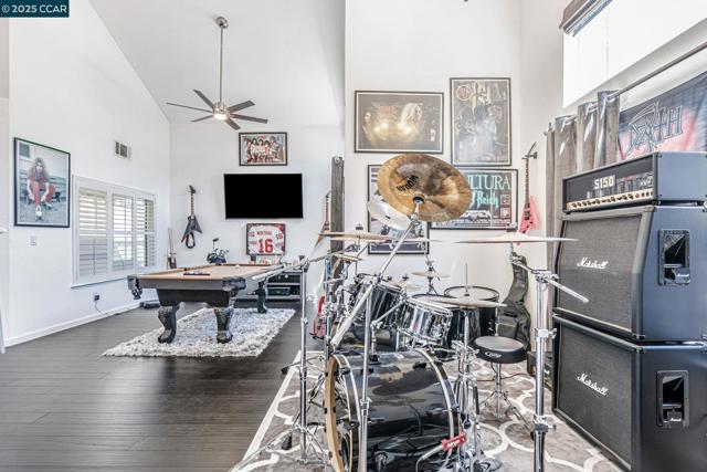 5103 Pioneer Way, Antioch CA: https://media.crmls.org/mediaz/471602ce-a20e-4adc-98a9-95ae47d875cf.jpg